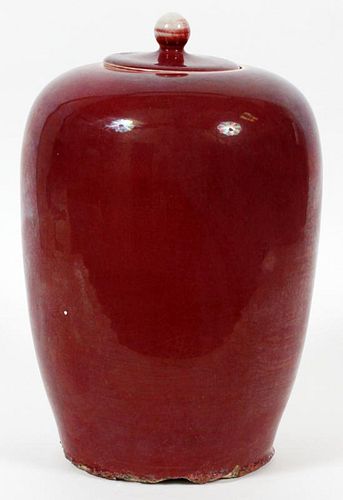 CHINESE OXBLOOD PORCELAIN COVERED JAR