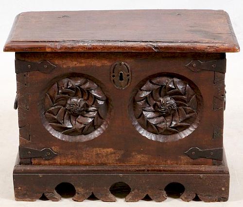 CONTINENTAL HAND CARVED WOOD CHEST POSS. 18TH C.