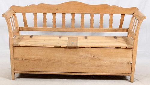 CONTINENTAL BENCH W/ HINGED SEATS