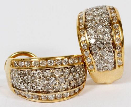 1.3CT DIAMOND AND 14KT YELLOW GOLD EARRINGS PAIR