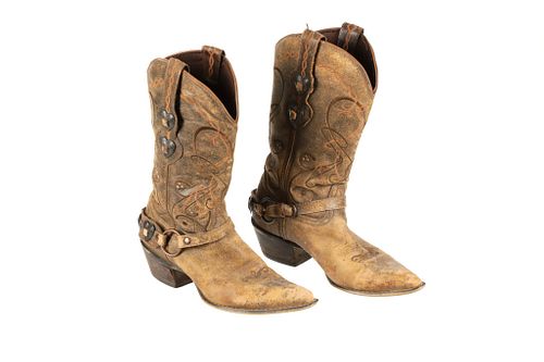 Durango Woman's 11" Heart Concho Brown Boots