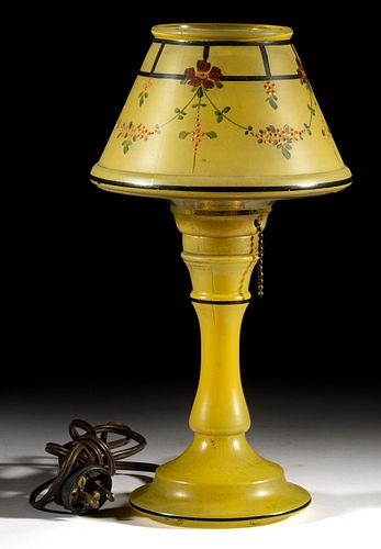 U. S. GLASS CO. / TIFFIN BRYCE PORTABLE BOUDOIR ELECTRIC LAMP