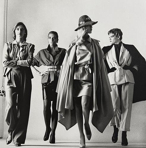 Helmut Newton,  Sie Kommen, Paris, (Dressed), 1981