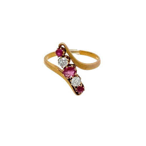 Antique 18k Gold Ring with Ruby and Diamonds