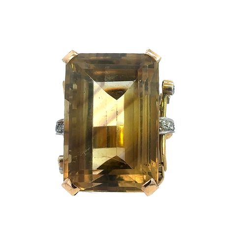 Art Deco 18k Gold Ring with 76.40 Ctw in Citrine and Diamonds
