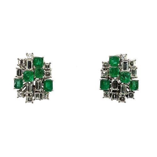 6.0 Ctw in Emerald and Diamonds 18k Gold Earrings