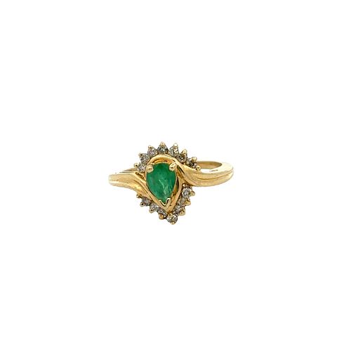 Cocktail Ring in 14k Gold with Diamonds & Emerald