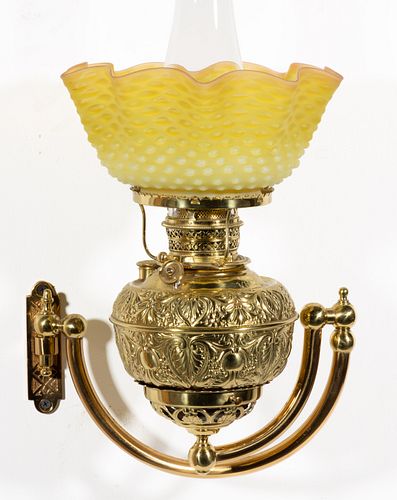 BRADLEY & HUBBARD "THE NEW JUNO" KEROSENE BRACKET LAMP