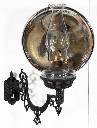 BRADLEY & HUBBARD NO. 1143 KEROSENE BRACKET LAMP
