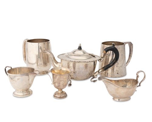 A group of English sterling silver items, 20th century