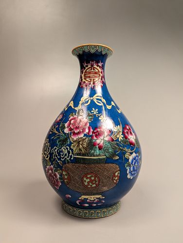 Qianlong-Style Enameled Porcelain Yuhu Vase