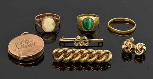 Gold jewellery including a Victorian bar brooch with hearts set with seed pearls, an 18 ct malachite set ring, ( marks rubbed
