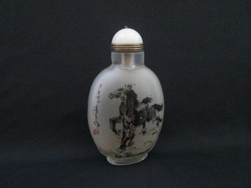 Old Chinese Glass Snuff Bottle with reverse painting, 3" high