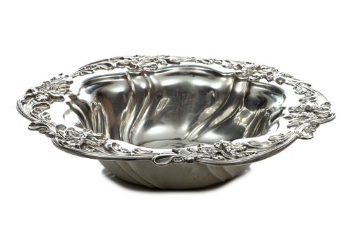 Sterling Silver Centerpiece Bowl, Lily Border C. 1900, H 2.2'' Dia. 11.5'' 16.8t oz