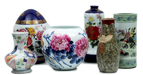 Chinese Porcelain Vase Grouping, 6 pcs