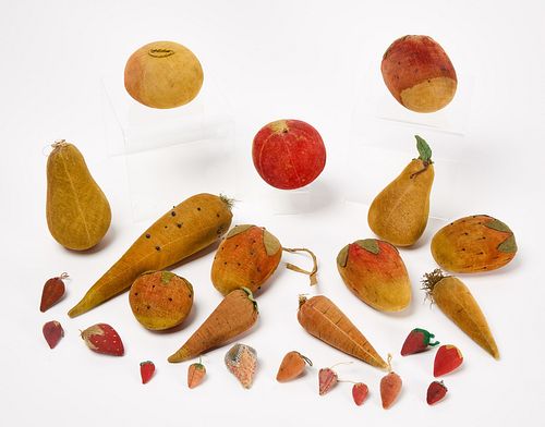 27 Pieces of Velvet Fruit