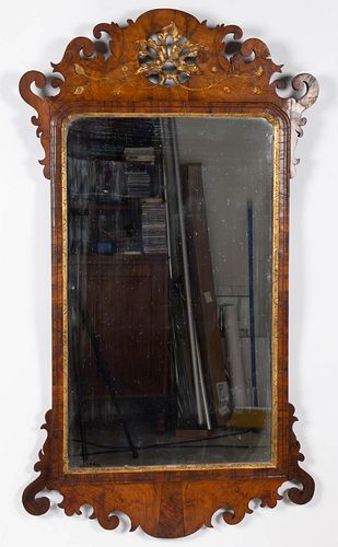 AMERICAN / ENGLISH CHIPPENDALE PARCEL-GILT WALNUT LOOKING GLASS / WALL MIRROR,