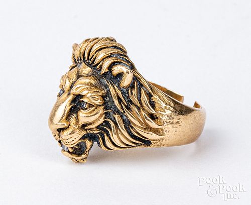 14K gold and diamond lion ring