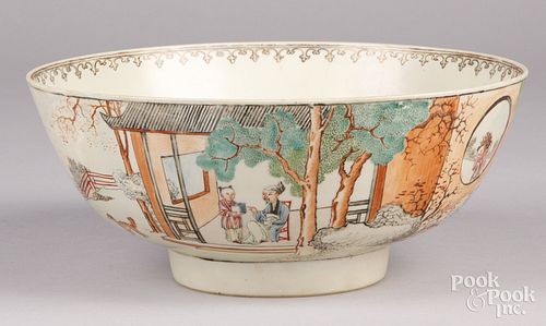 Chinese export porcelain bowl, late 18th c.