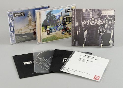 Oasis - ﾑBe Here Nowﾒ CD signed by Noel Gallagher & promo CD, ﾑDonﾒt Go Awayﾒ sealed Japanese CD single, ﾑStand B