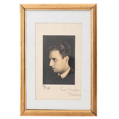 FOTÓGRAFO NO IDENTIFICADO, Retrato de Federico Marín, Firmada, Albúmina sobre cartón, 17 x 11 cm 25.6 x 16 cm