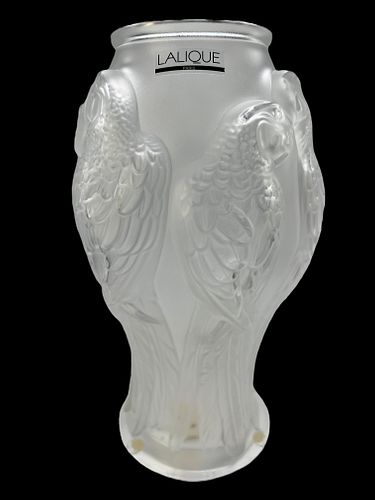 Lalique French Crystal Ara Macaw Parrot Birds