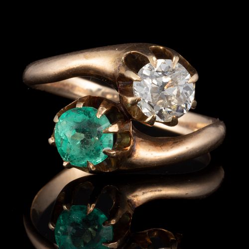 ANTIQUE / VINTAGE 14K YELLOW GOLD, DIAMOND, AND EMERALD LADY'S RING