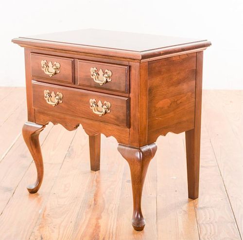 Pennsylvania House Queen Anne Style Nightstand