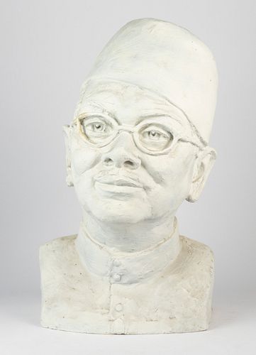 FELIX WEHLS DE WELDON (AUSTRIAN-AMERICAN, 1907-2003) ORIGINAL PAINTED PLASTER MAQUETTE BUST OF MALAYSIAN PRIME MINISTER TUNKU ABDUL RAHMAN (1903-1990)