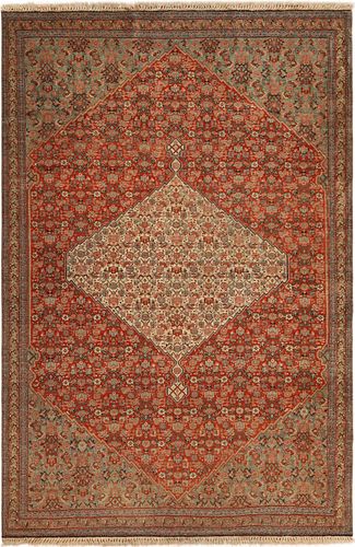 Extremely Fine Antique Senneh Rug 6 ft 2 in x 4 ft 5 in (1.87 m x 1.34 m)