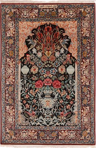 No Reserve - Vintage Persian Silk And Wool Isfahan Rug 5 ft 5 in x 3 ft 6 in (1.65 m x 1.06 m)