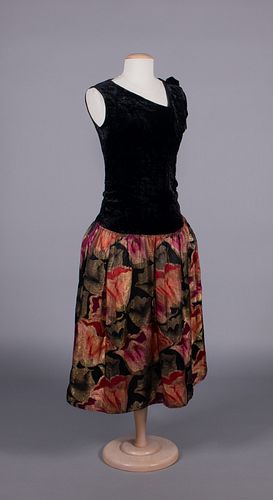 BLACK VELVET & LAME' EVENING DRESS, MID 1920s