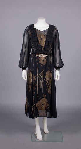 GOLD LAME' & CREPE DE CHINE EVENING DRESS, 1920s