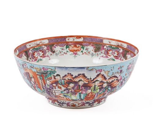 LARGE CHINESE PUNCH BOWL