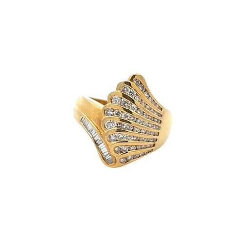 18k Gold Ring with Diamonds