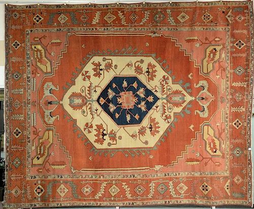 Serapi Oriental carpet, 19th century. 
10'4" x 12'6"