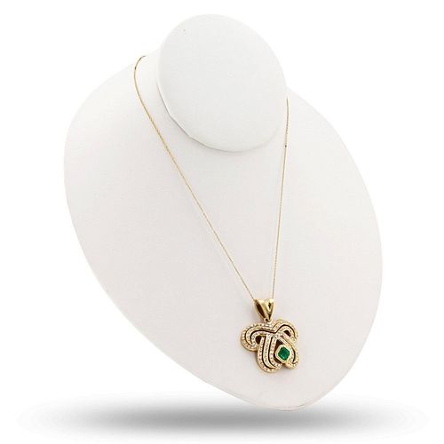 18K Yellow Gold Pendant/Necklace with Emerald and Diamond