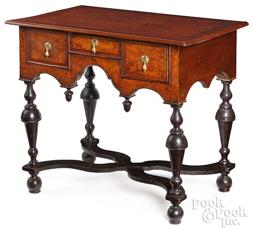 Massachusetts William and Mary dressing table