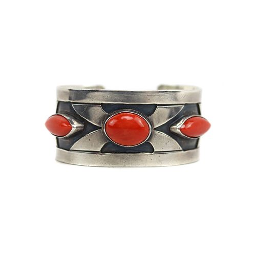 Navajo Deep Red Coral and Silver Bracelet c. 1950s, size 6 (J15625-003)