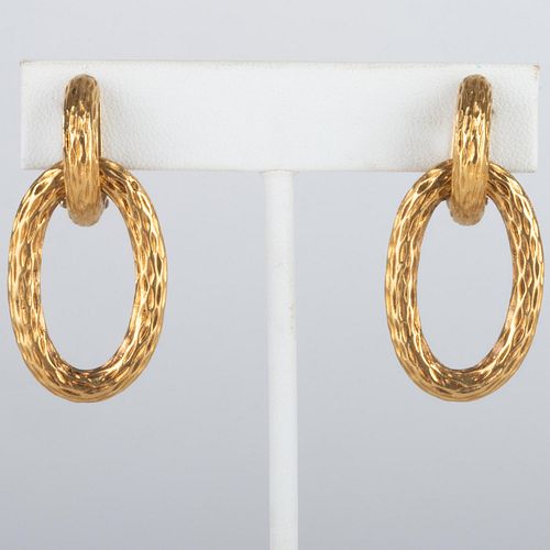 Pair of 18k Gold Pendant Earrings