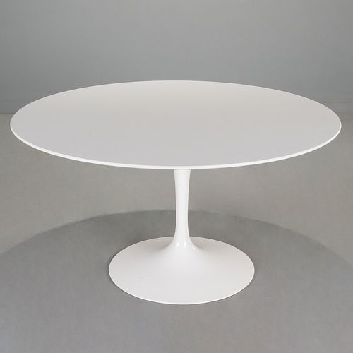 Eero Saarinen for Knoll, 'Tulip' dining table