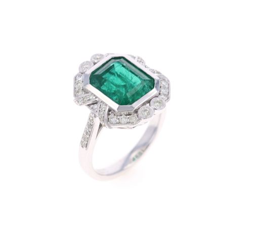 Opulent Emerald & Diamond Platinum Ring