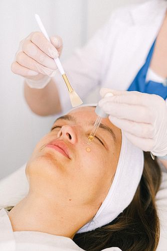 Hellman Dermatology - Gift Certificate - Evoke Skin Treatment