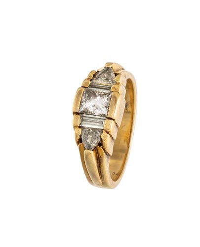 Ladies Diamond & 14kt Gold Ring, 7g Size: 6.5