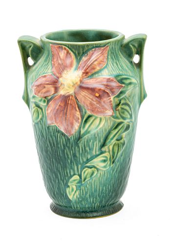 Roseville Pottery Poinsettia Vase #105 H 7''