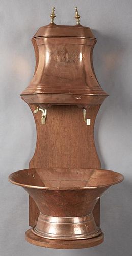 French Copper Lavabo, late 19th c., consisting of
