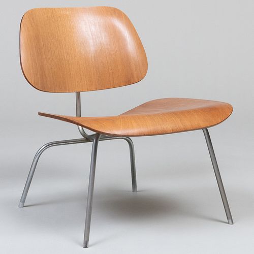 Charles and Ray Eames Walnut Plywood 'LCM' Lounge Chair