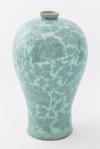 Korean Inlaid Celadon Ceramic Maebyong Vase