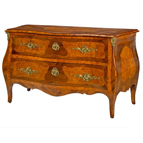 Italian Rococo Chest of Drawers