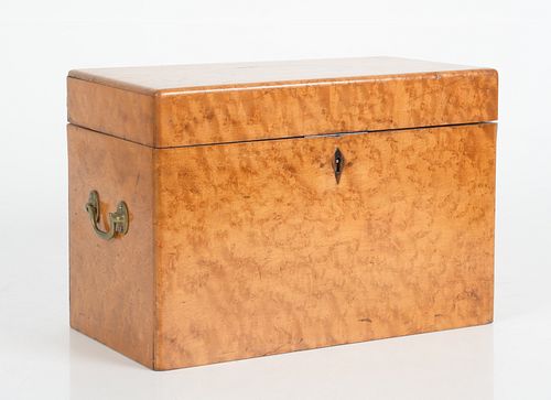 Federal Style Inlaid Birdseye Maple Box